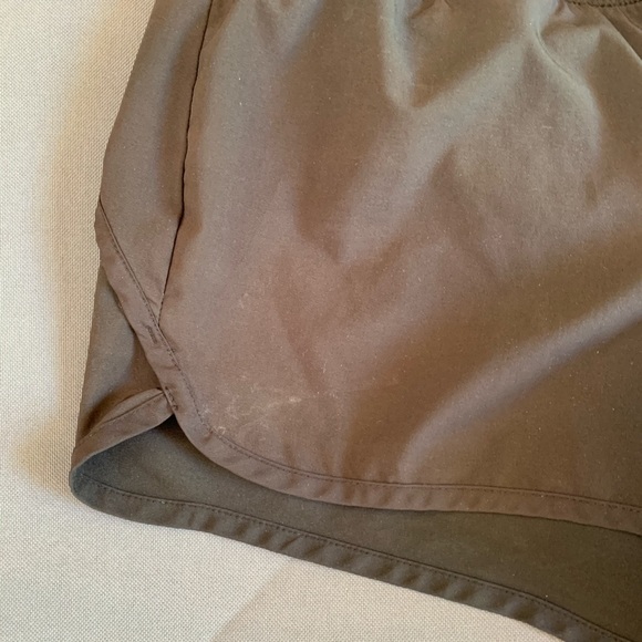 Old Navy Black Running and Workout Shorts - Picture 3 of 6